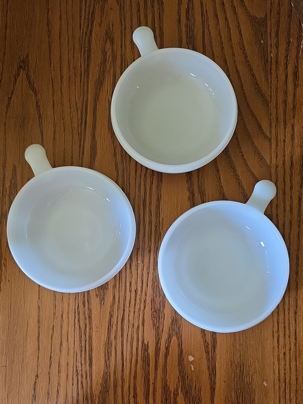 Set Of 3 Anchor Hocking Vintage White Milk Glass Bowls With Handles